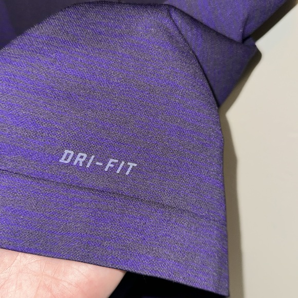 Nike Dri-Fit Purple 1/4 Zip Hooded Longsleeve Running Top Size Medium - Picture 5 of 6